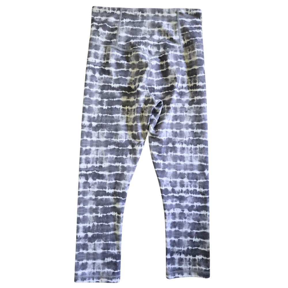 ATHLETA Elation Printed Capri Tight Leggings Tahiti Muted Lilac Gray Small - Picture 5 of 5